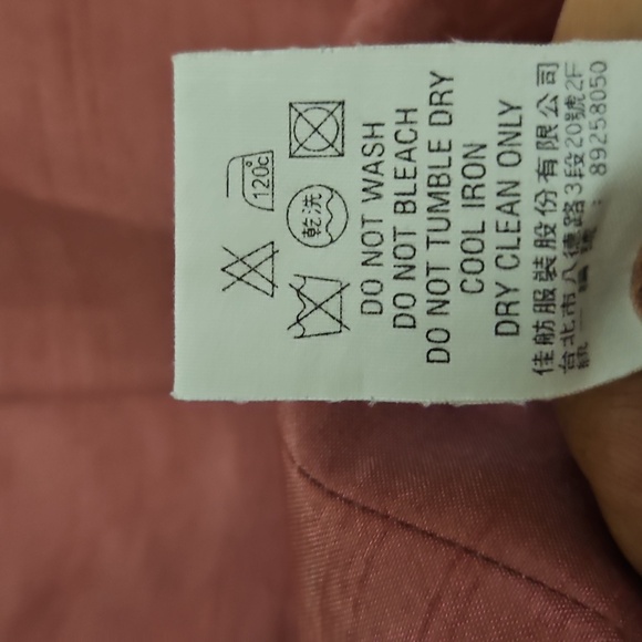 Women's Elegant Rose Blazer - Picture 5 of 5